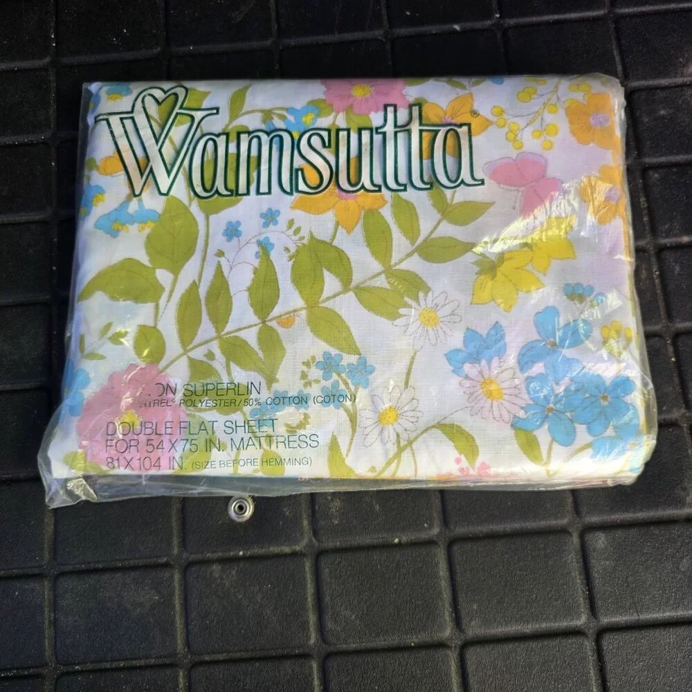Vintage Wamsutta Double Flat Sheet Floral No Iron Ultracale 81x104 in New!